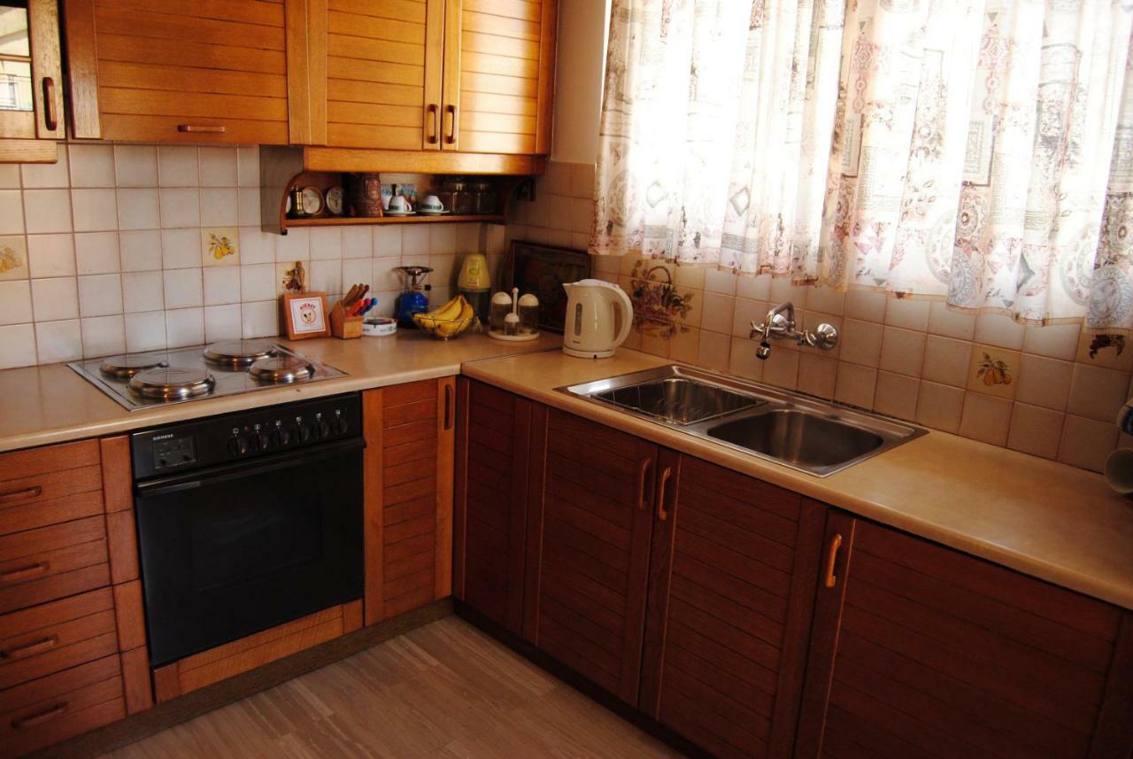 Apartment By The Beach Kalamata Exterior photo